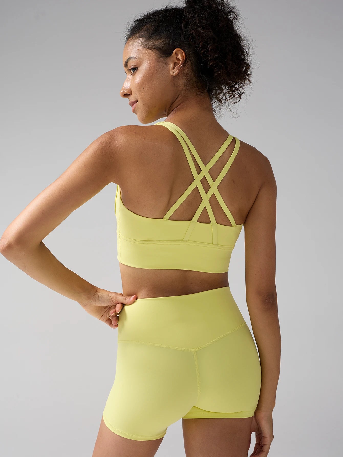 2 Piece Short Set - Beautiful Cross Back Yoga Bra & High Waist Elasticity Yoga Shorts
