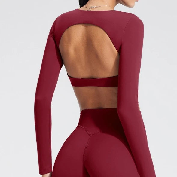 Long-sleeved yoga top - breathable and comfortable