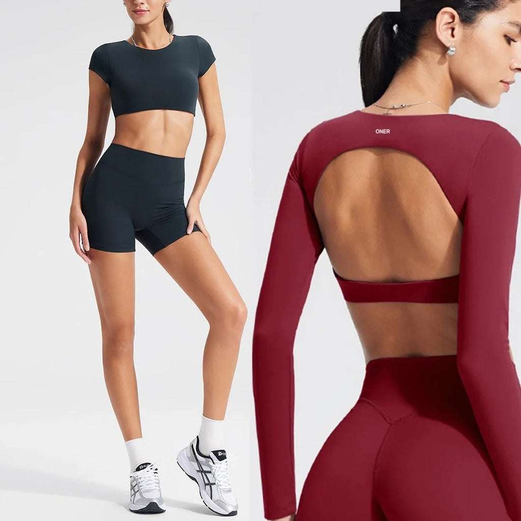 Long-sleeved yoga top - breathable and comfortable