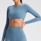 Long-sleeved yoga top - breathable and comfortable